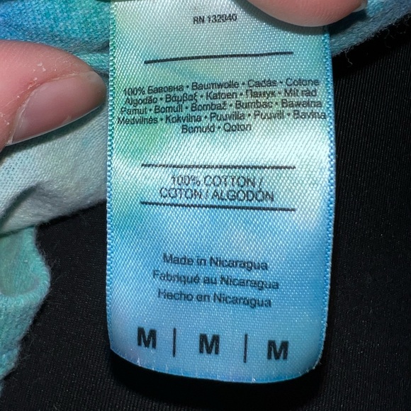 Turtle shirt - Picture 3 of 3